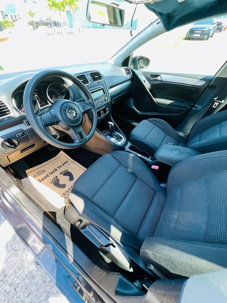 2013 Volkswagen Golf - $5,950