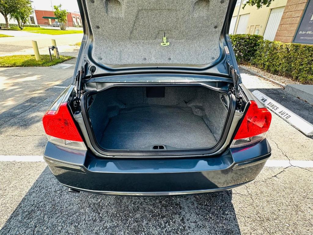 2006 Volvo S60 - $4,900