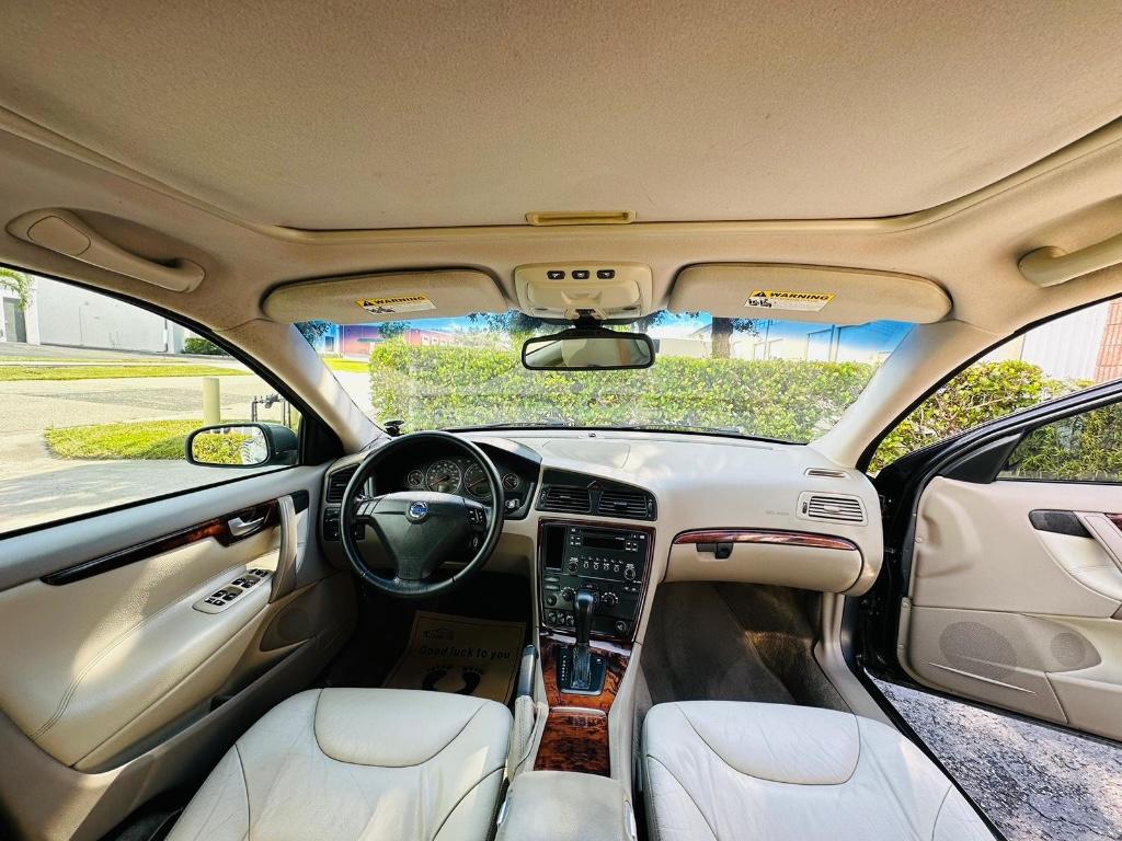 2006 Volvo S60 - $4,900