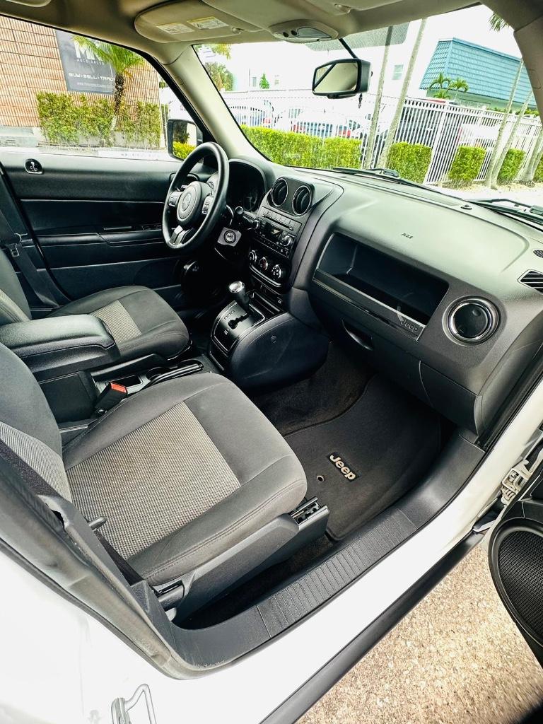 2016 Jeep Patriot - $8,800