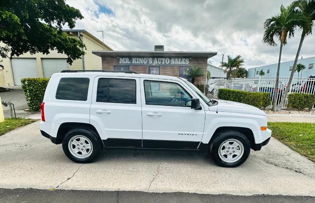 2016 Jeep Patriot - $8,800