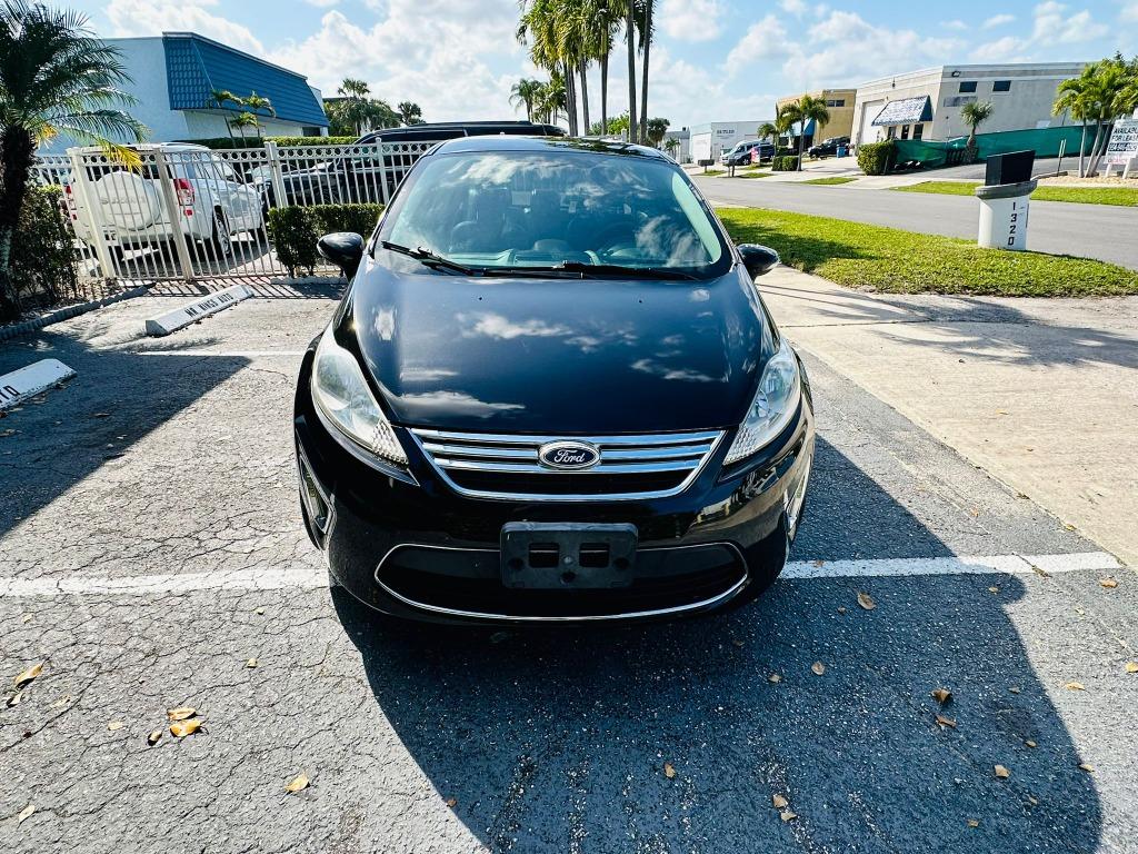 2011 Ford Fiesta - $4,800