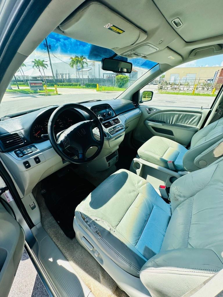 2009 Honda Odyssey - $5,900