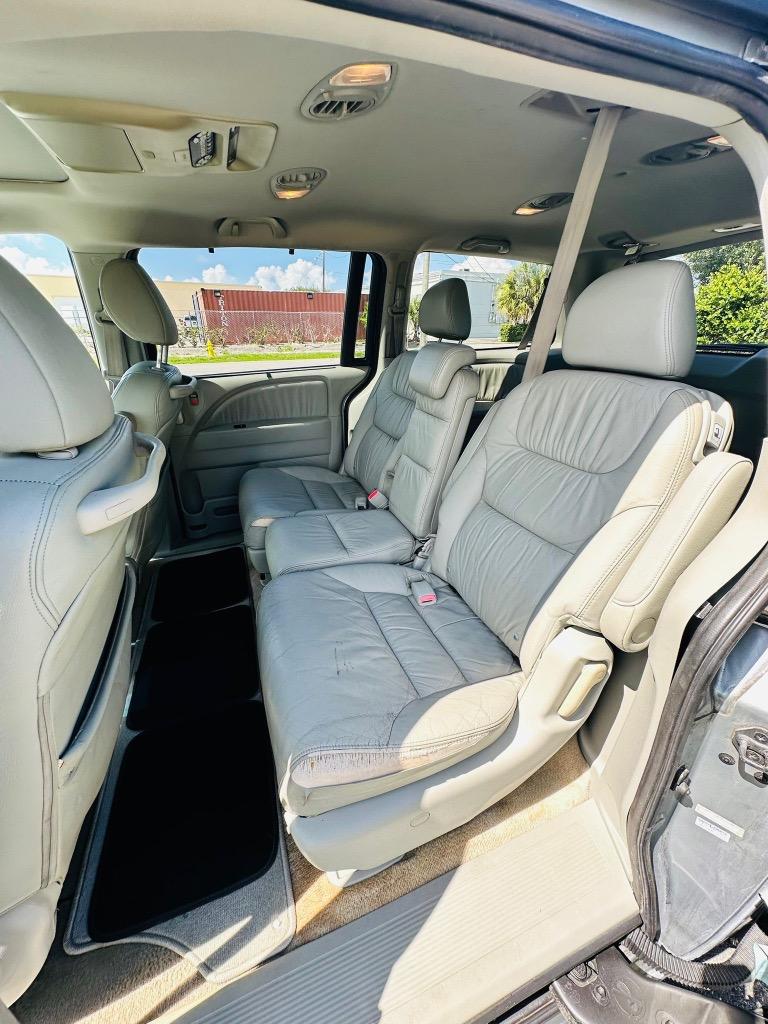 2009 Honda Odyssey - $5,900