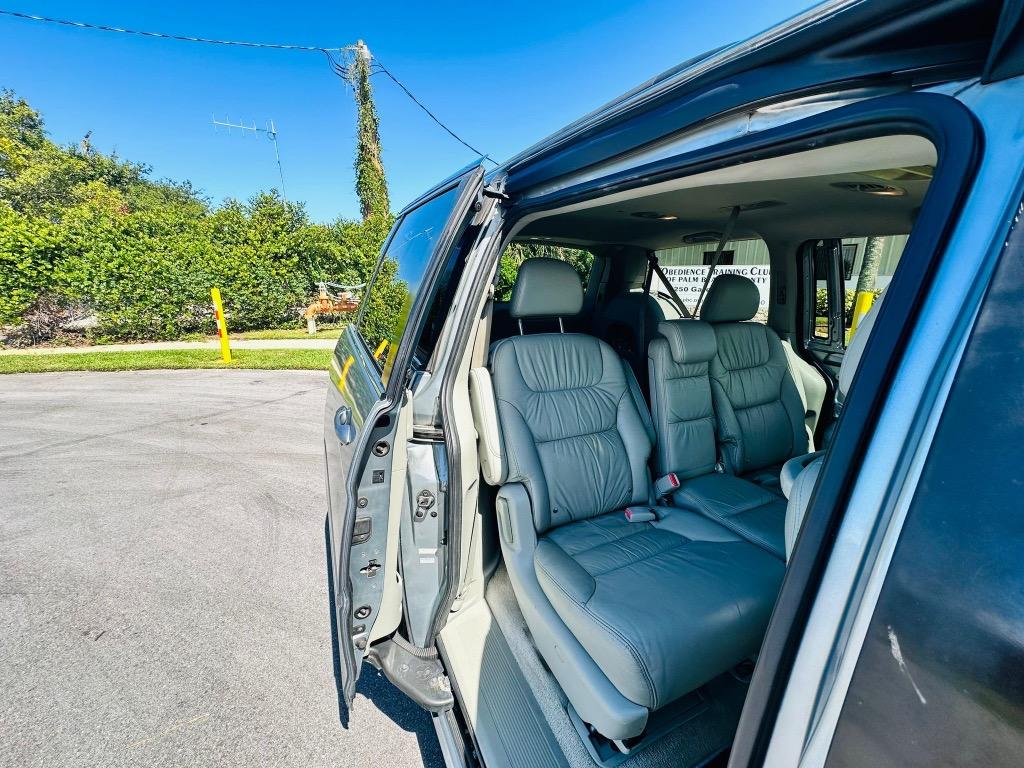 2009 Honda Odyssey - $5,900