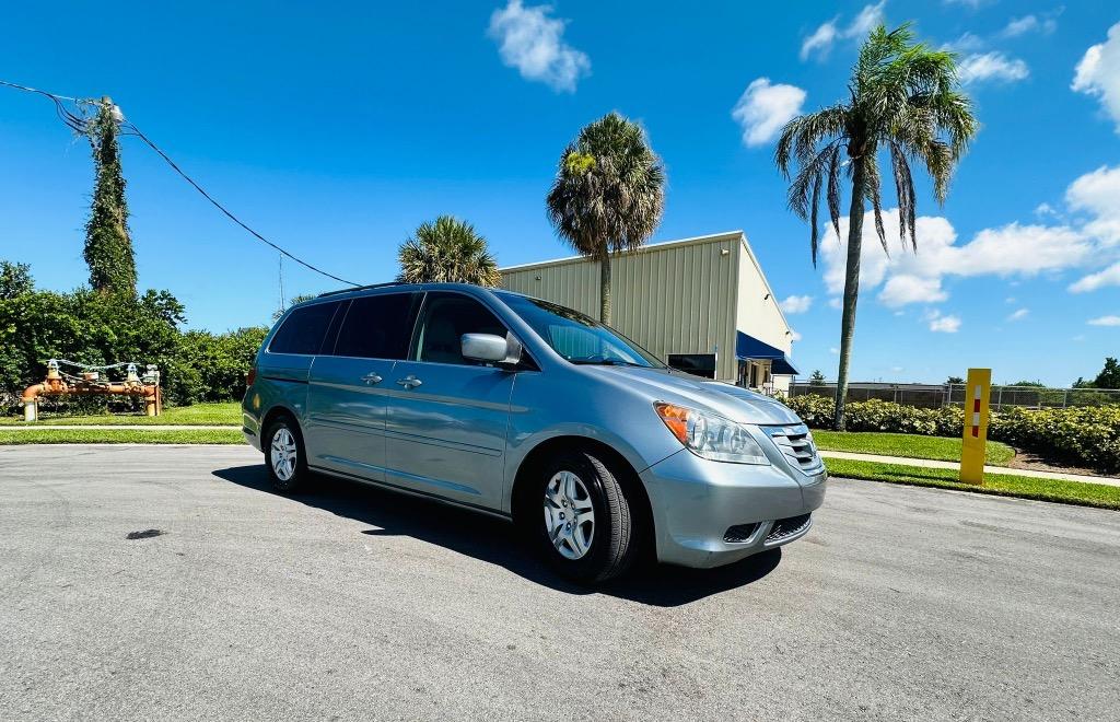 2009 Honda Odyssey - $5,900