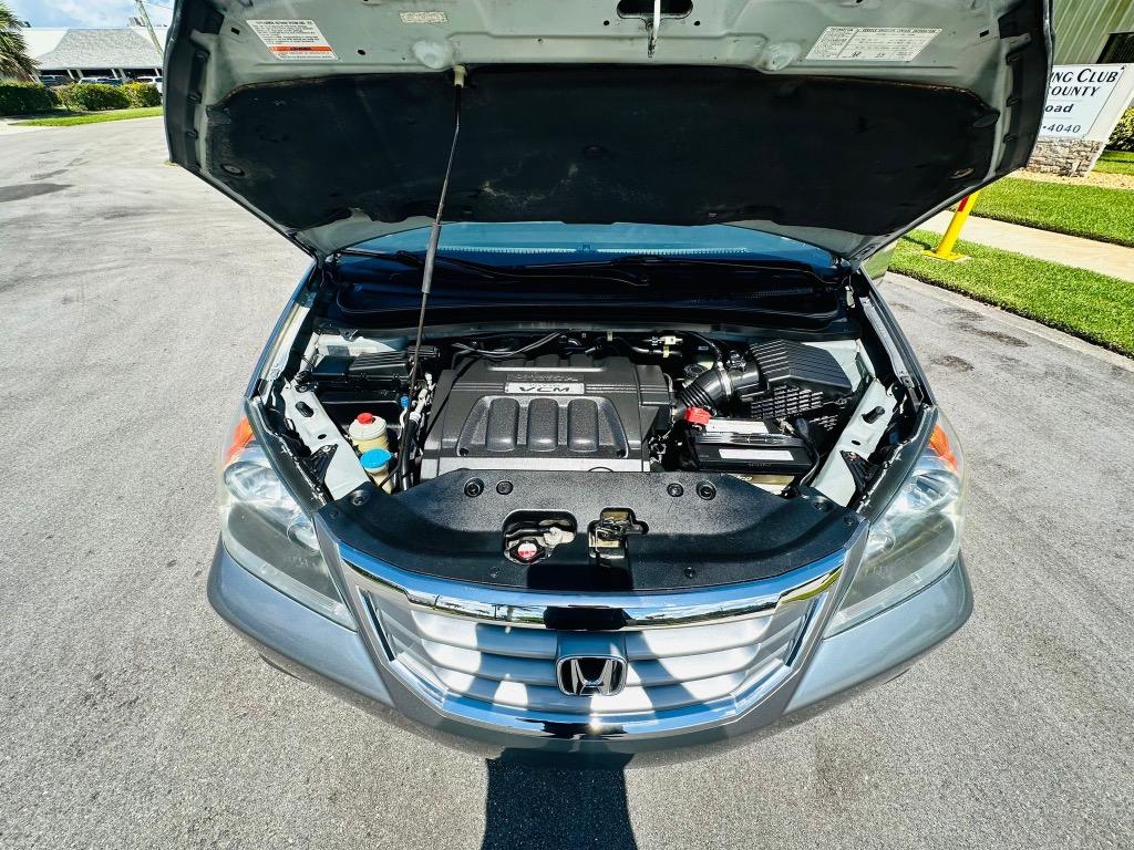 2009 Honda Odyssey - $5,900