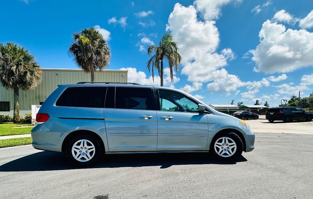 2009 Honda Odyssey - $5,900
