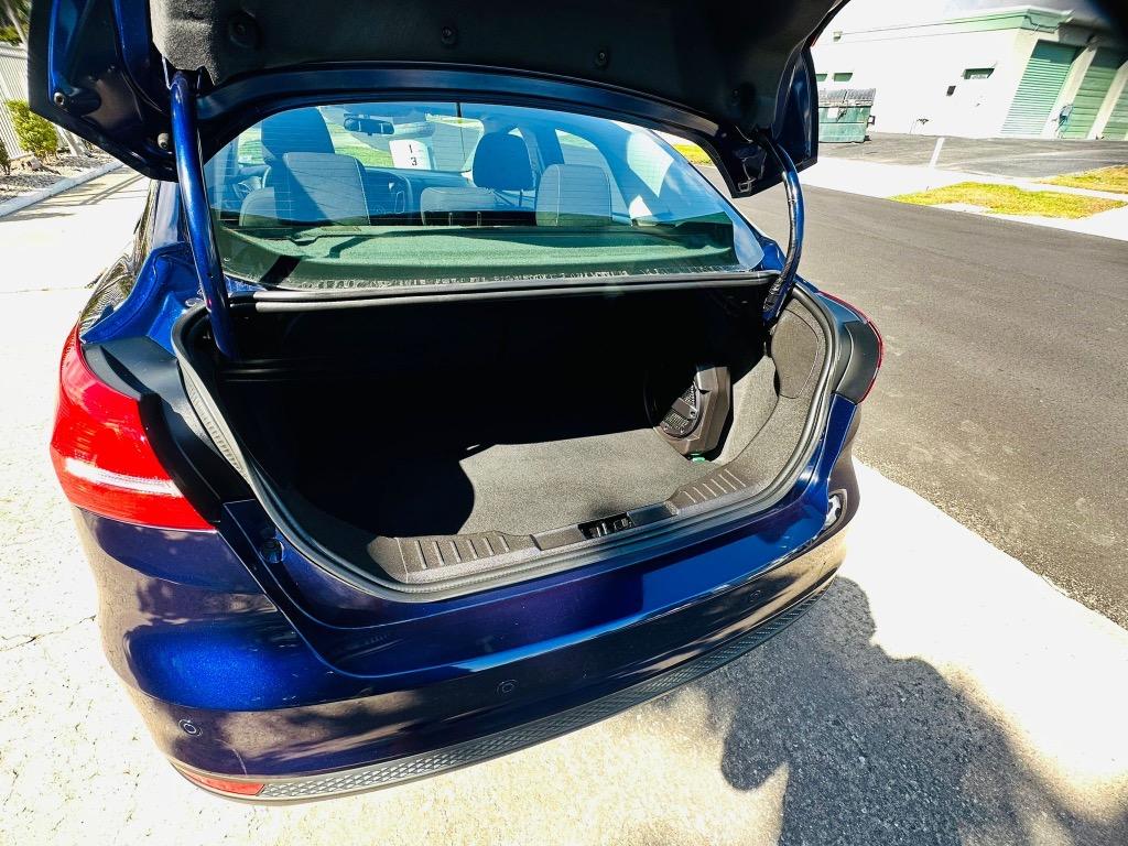 2017 Ford Focus - $7,900