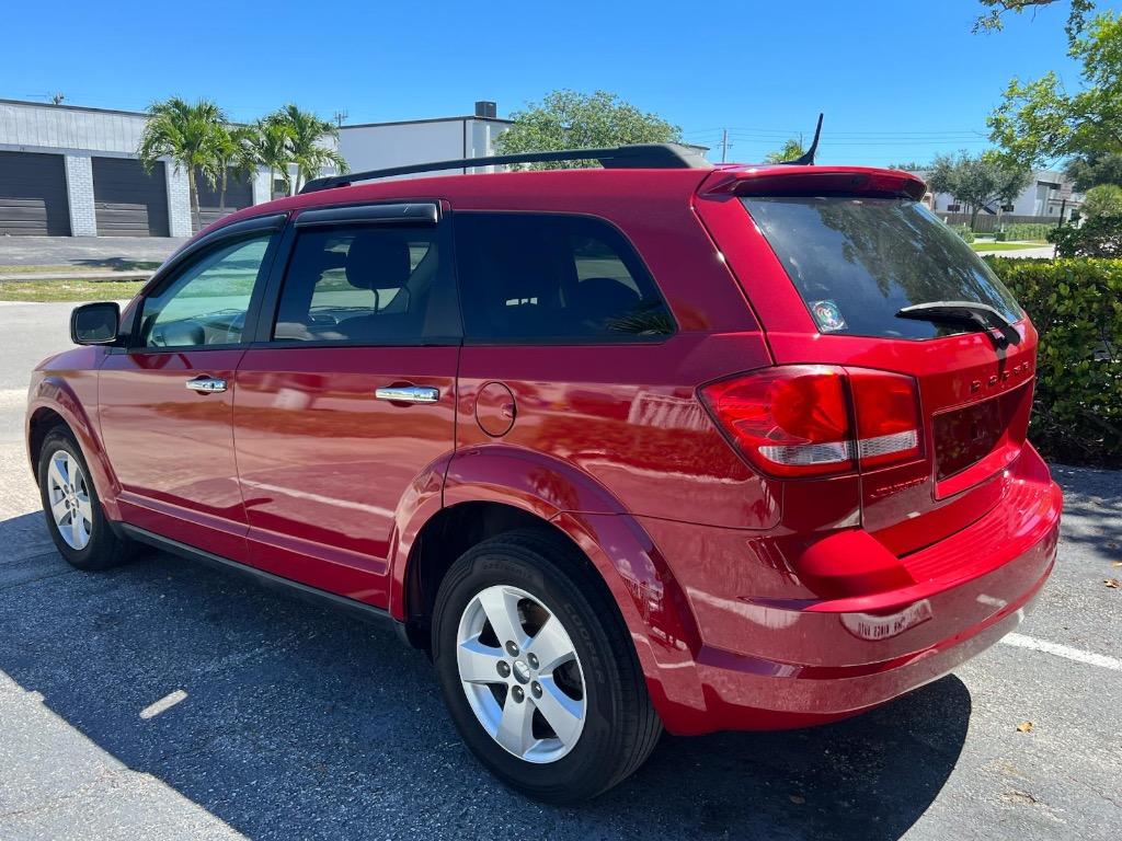 2016 Dodge Journey - $7,900