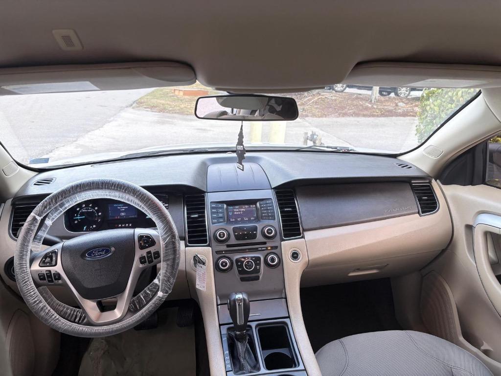 2014 Ford Taurus - $7,900
