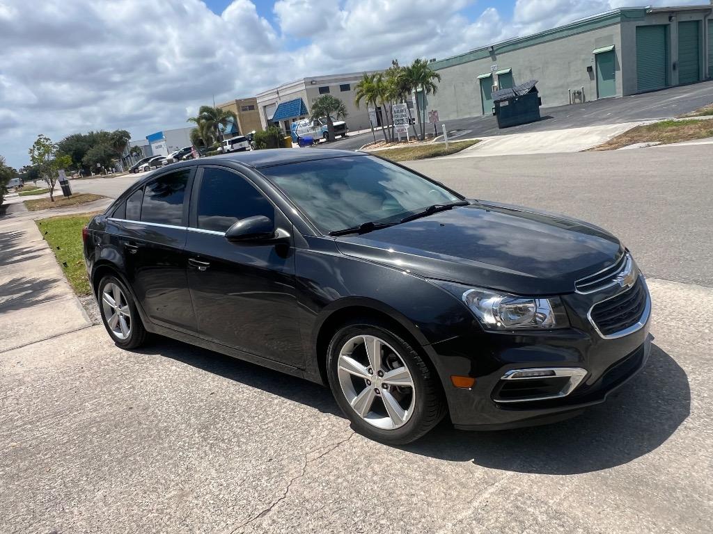 2015 Chevrolet Cruze - $7,500