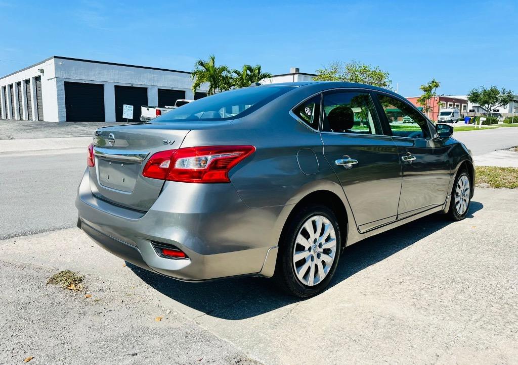 2016 Nissan Sentra - $8,900