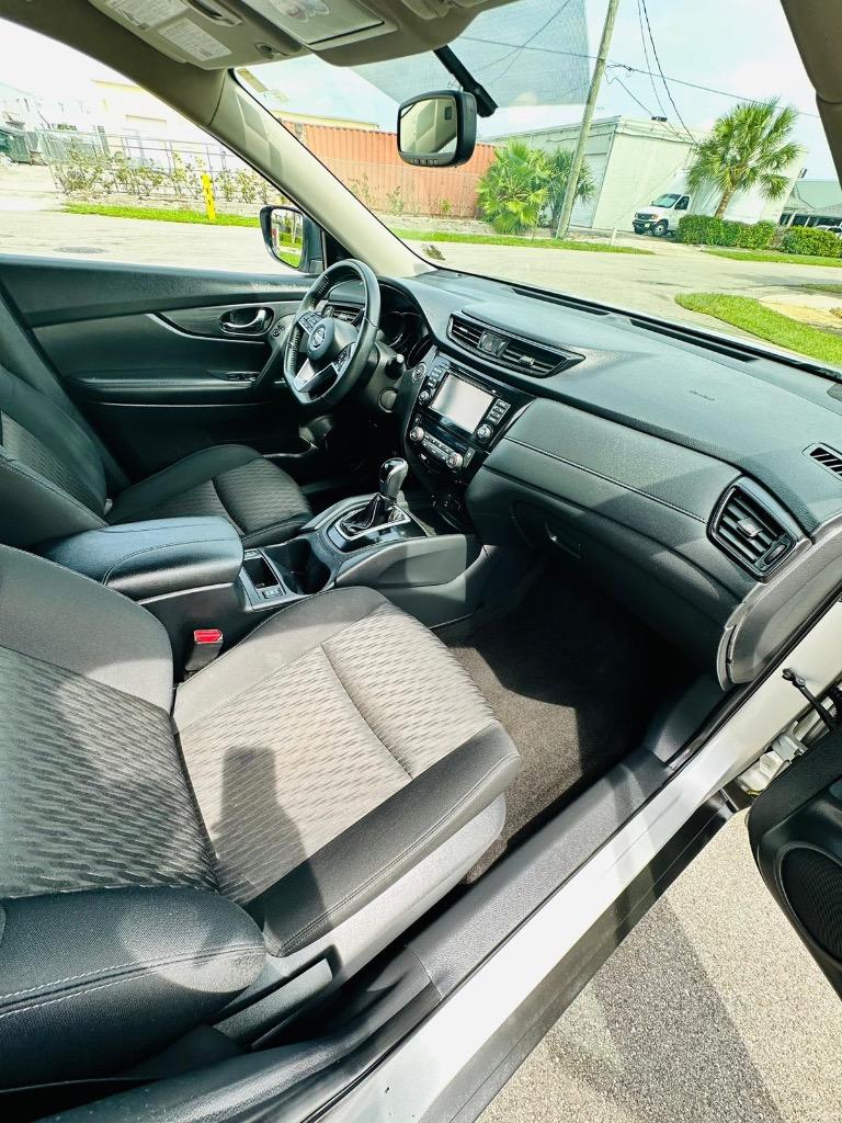 2017 Nissan Sentra - $8,950