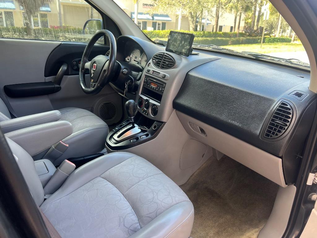 2005 Saturn VUE - $5,900