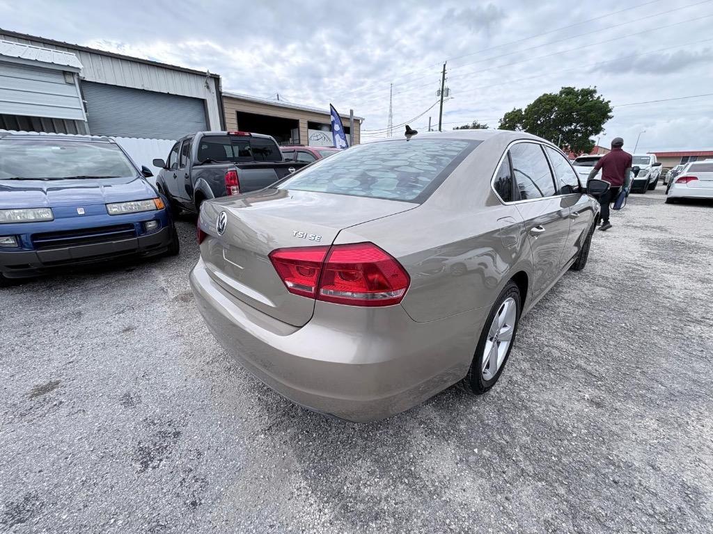2015 Volkswagen Passat - $7,900