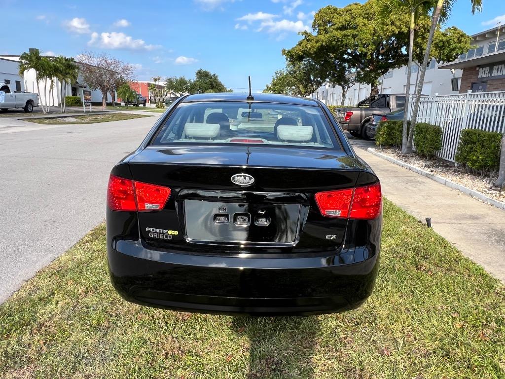 2013 Kia Forte - $5,900