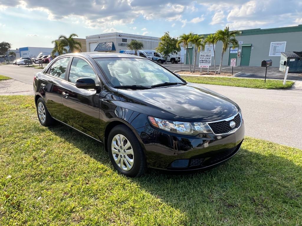 2013 Kia Forte - $5,900