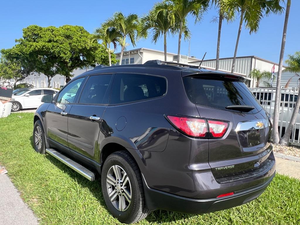 2017 Chevrolet Traverse - $9,950