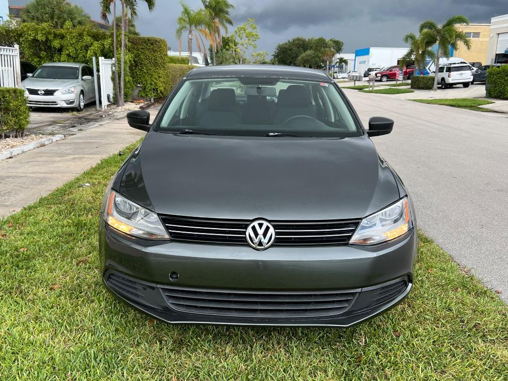 2014 Volkswagen Jetta - $7,900