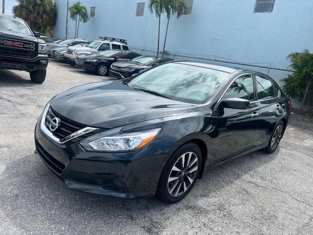 2016 Nissan Altima - $7,500