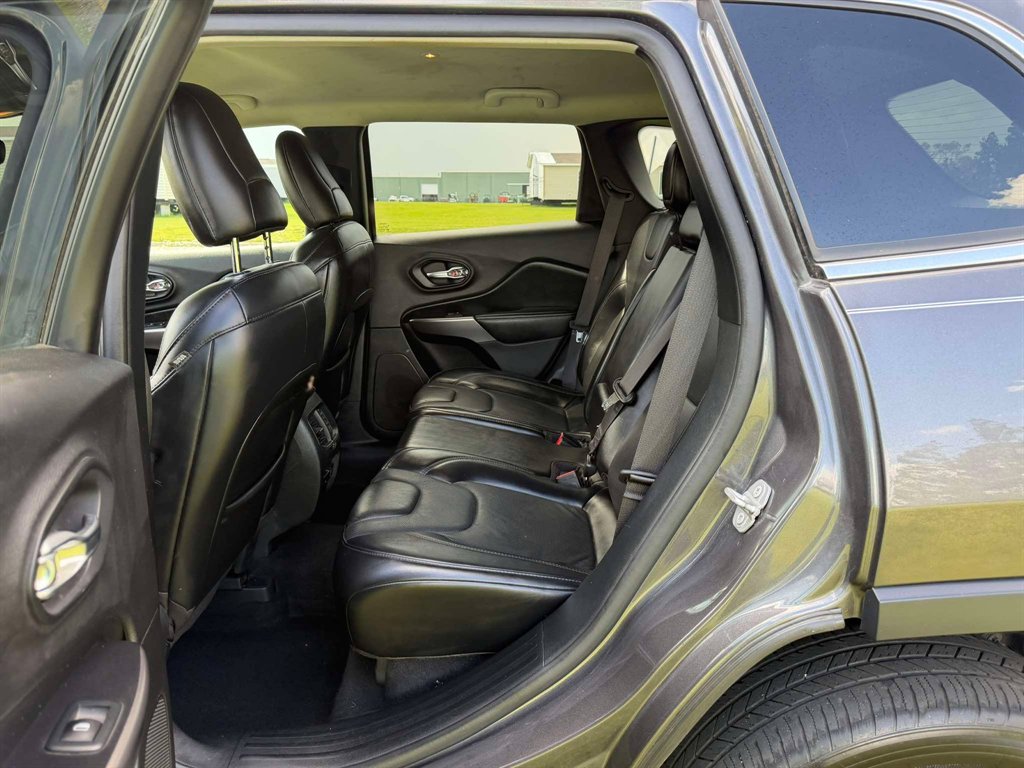 2020 Jeep Cherokee