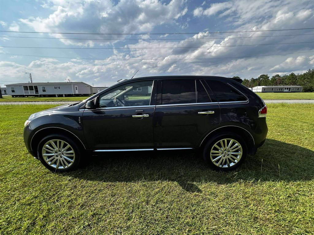 2013 Lincoln MKX Base