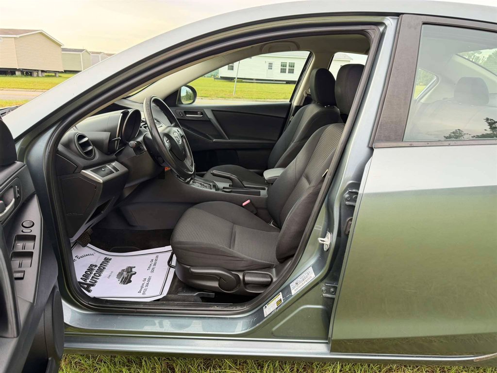 2013 MAZDA MAZDA3