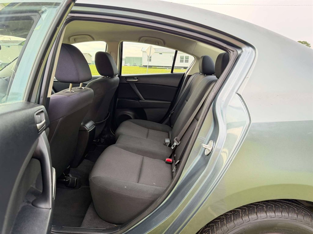 2013 MAZDA MAZDA3