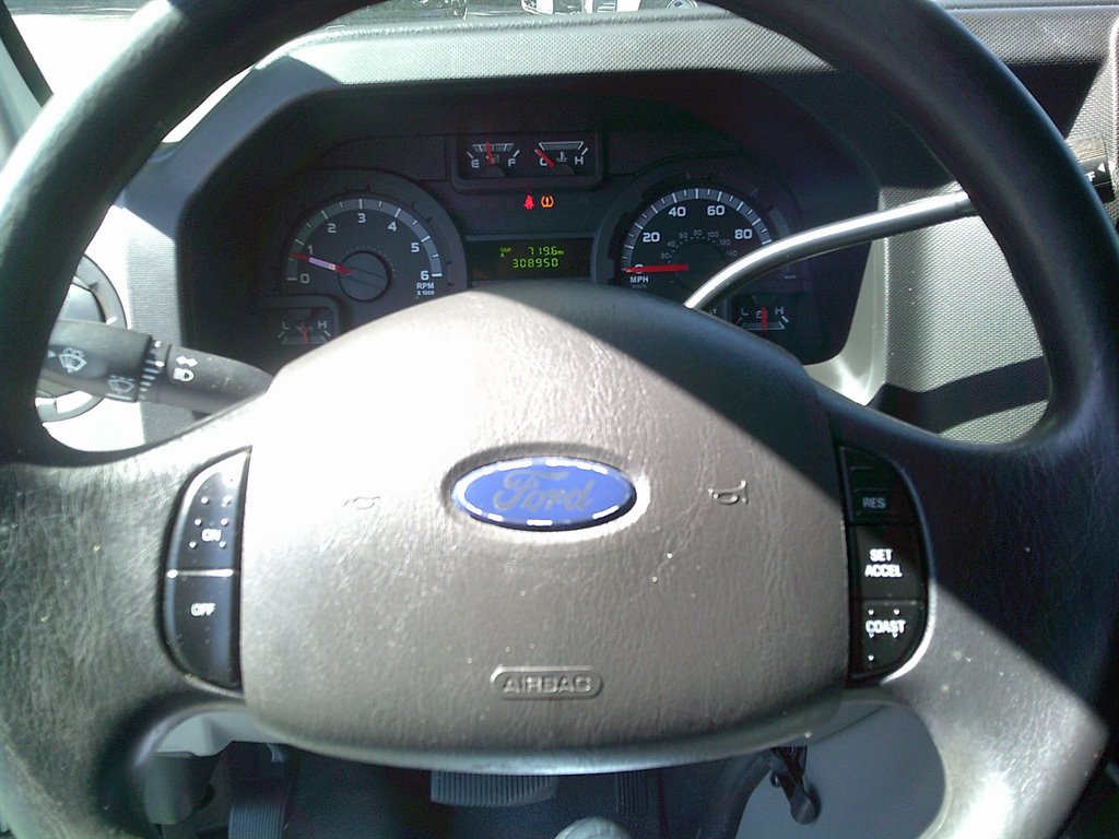 2013 Ford E-250 E-250 photo