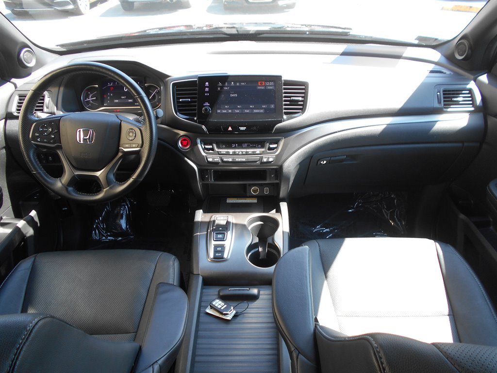2022 Honda Passport - $28,995