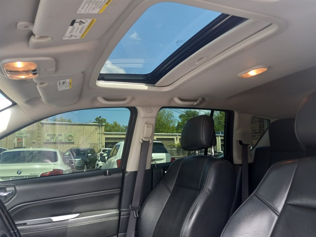 2016 Jeep Compass Latitude photo