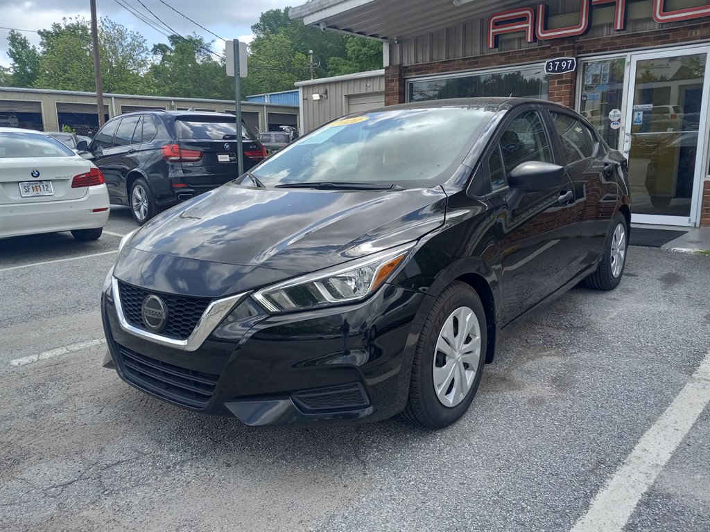 2020 Nissan Versa S photo