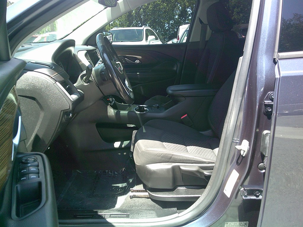 2018 GMC Terrain SLE photo