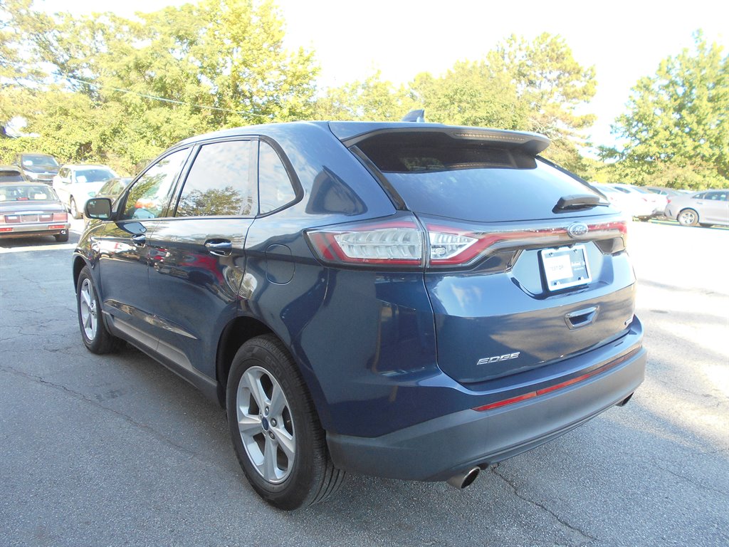 2017 Ford Edge SE photo