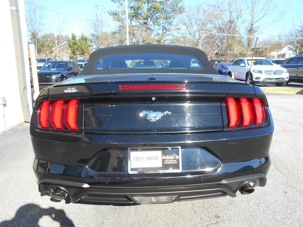 2018 Ford Mustang ECO Premium photo