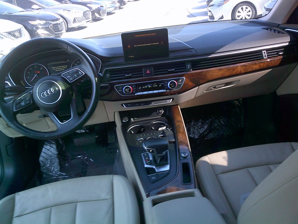 2017 Audi A4 Premium photo