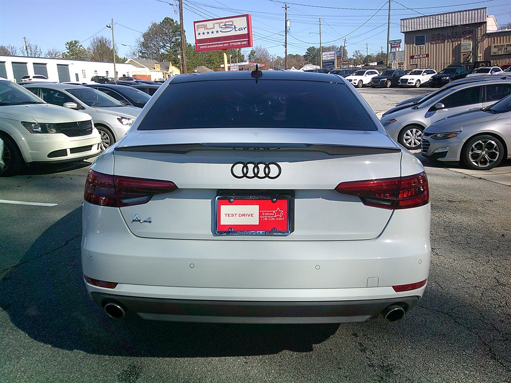 2017 Audi A4 Premium photo