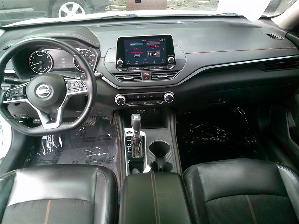 2020 Nissan Altima SR photo