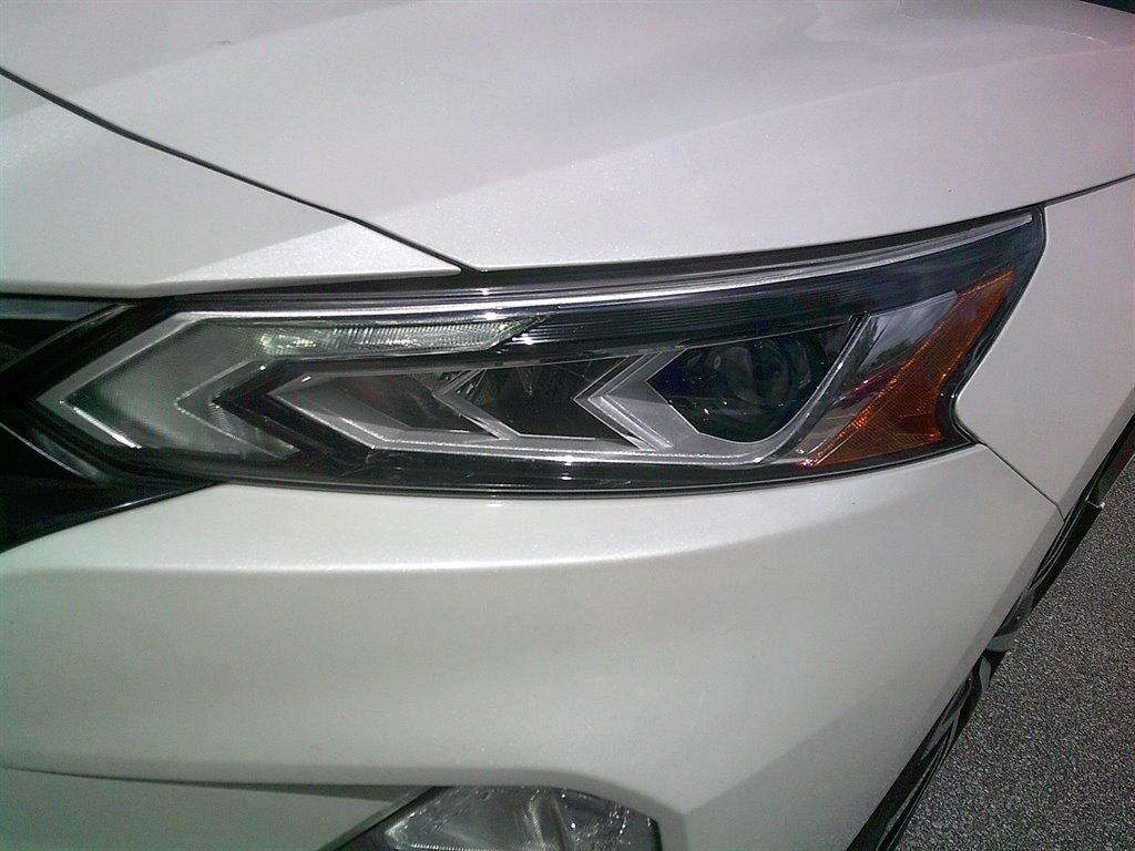 2020 Nissan Altima SR photo