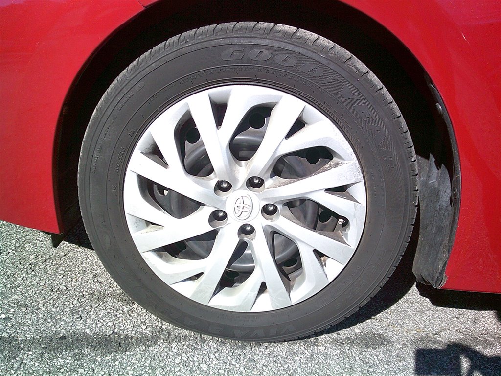2017 Toyota Corolla LE photo
