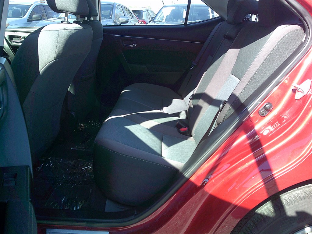 2017 Toyota Corolla LE photo