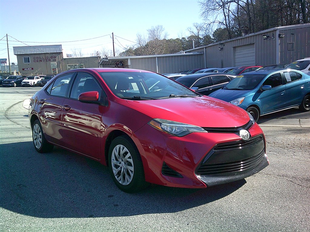 2017 Toyota Corolla LE photo