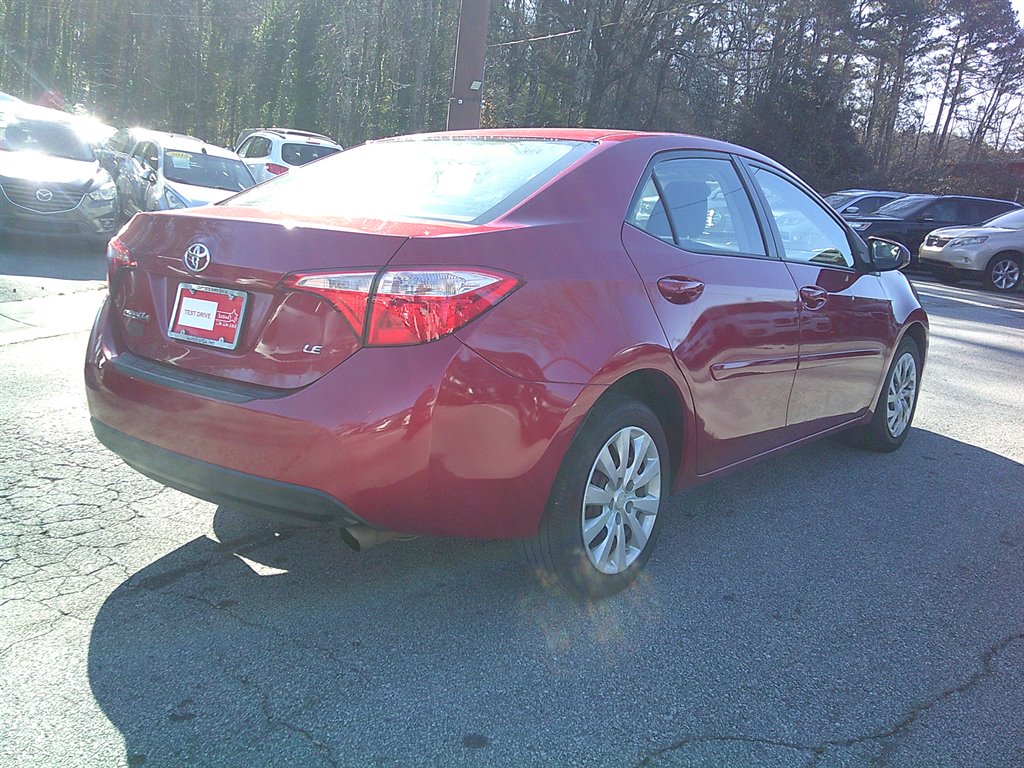 2017 Toyota Corolla LE photo