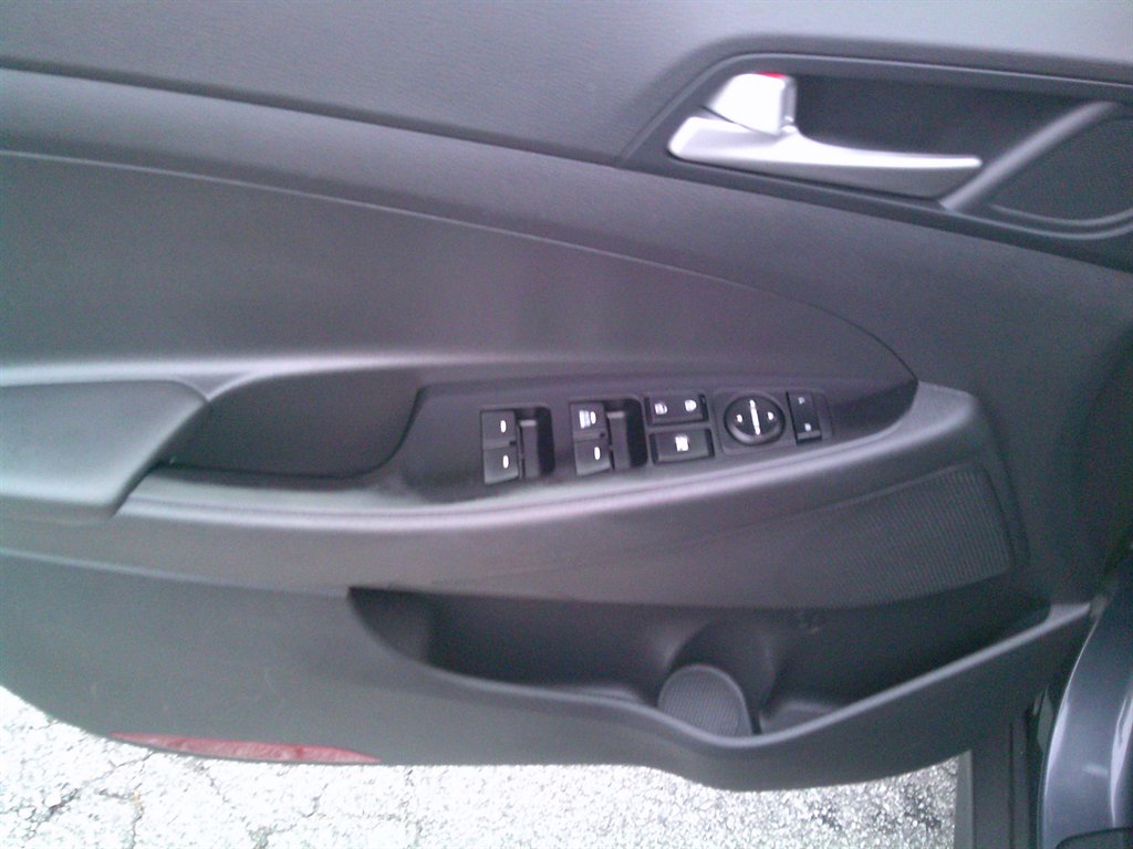 2020 Hyundai Tucson - $15,995