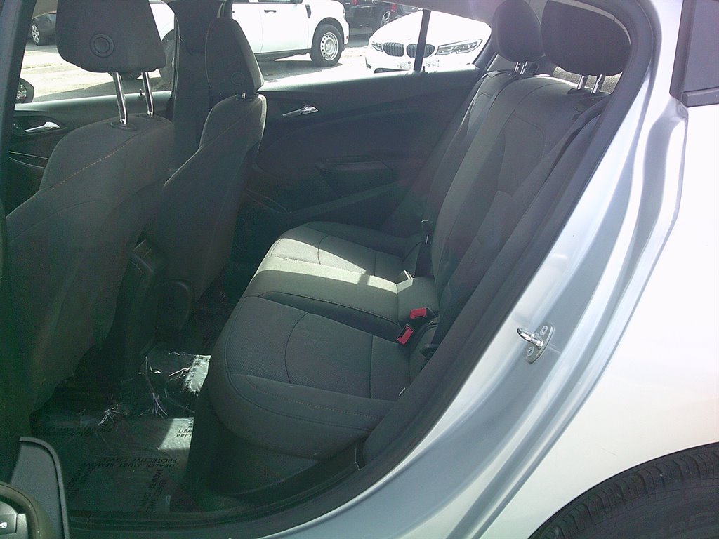 2018 Chevrolet Cruze - $13,995