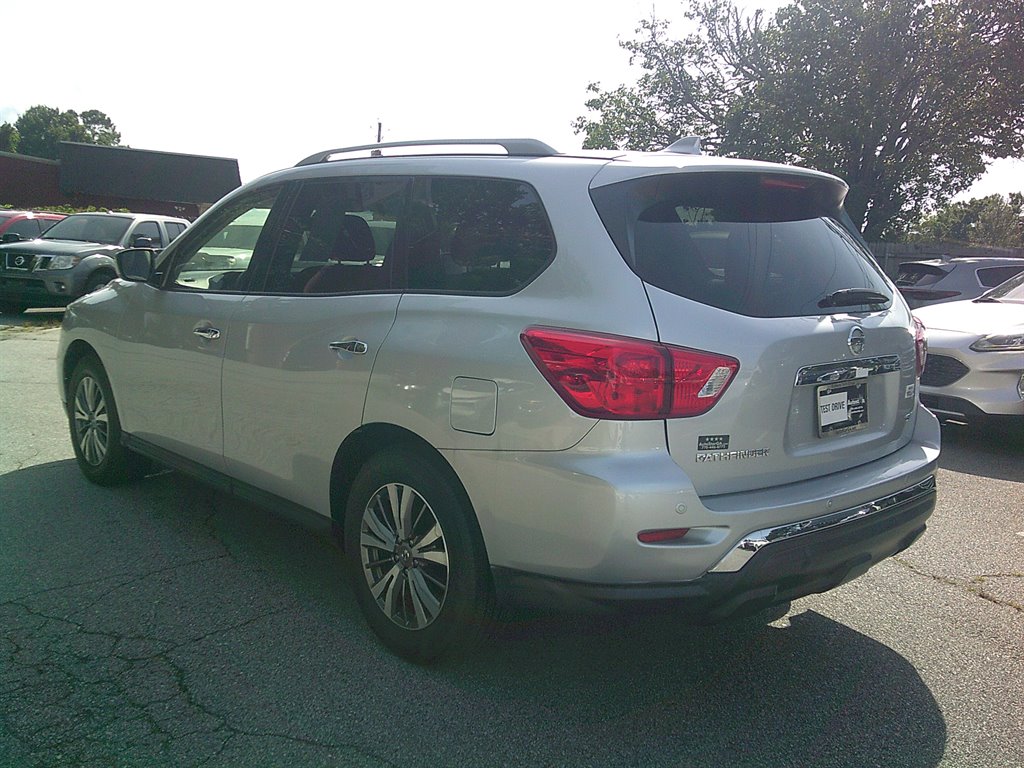 2020 Nissan Pathfinder - $15,995
