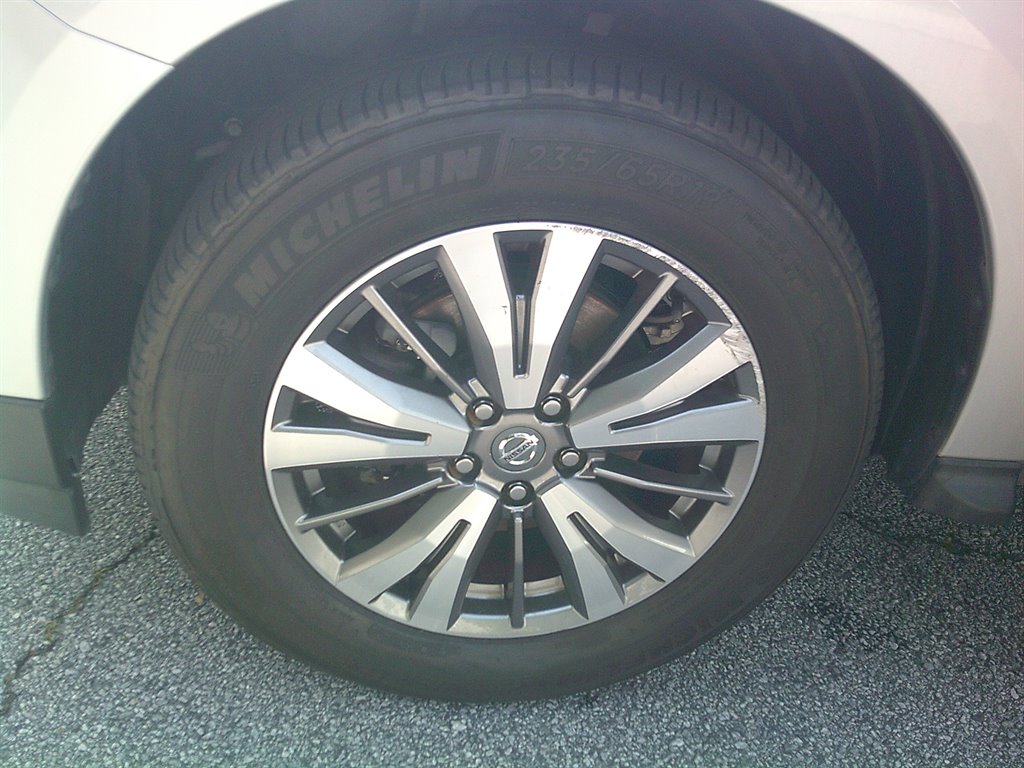 2020 Nissan Pathfinder - $15,995