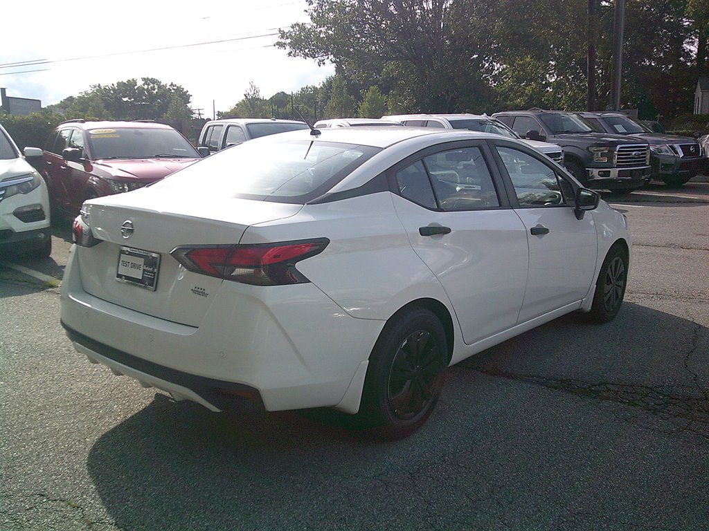 2020 Nissan Versa - $11,995
