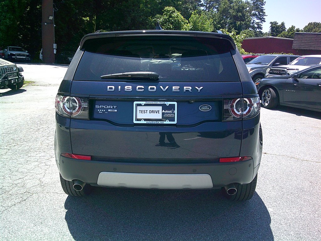 2019 Land Rover Discovery - $17,995